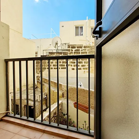 Corner View 2 Apartmán Iz-Zlielaq