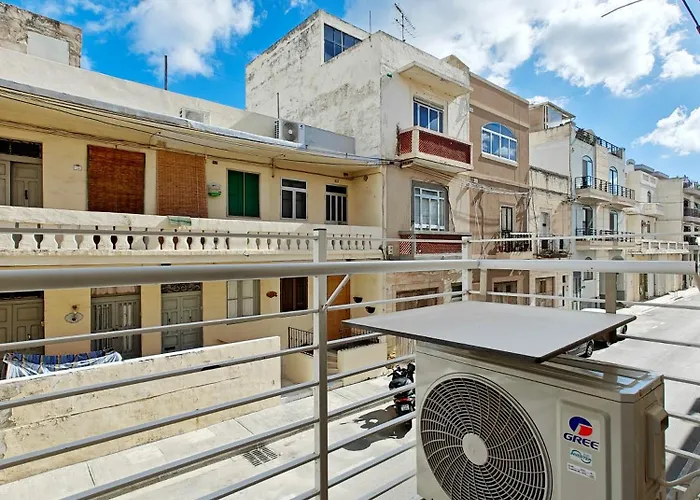 Corner View 2 아파트 *