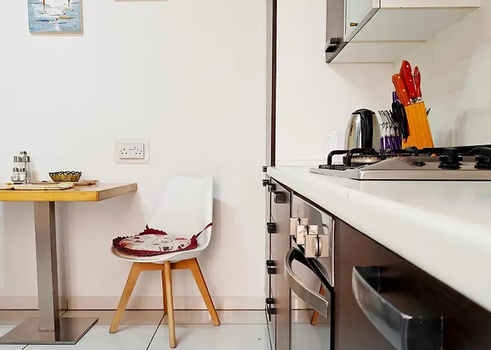 Apartament Corner View 2 *